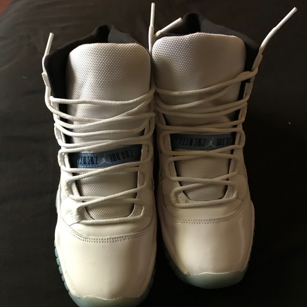Jordan retro 11s